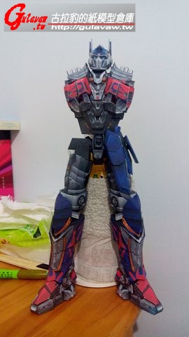 Optimus with sword_15.jpg